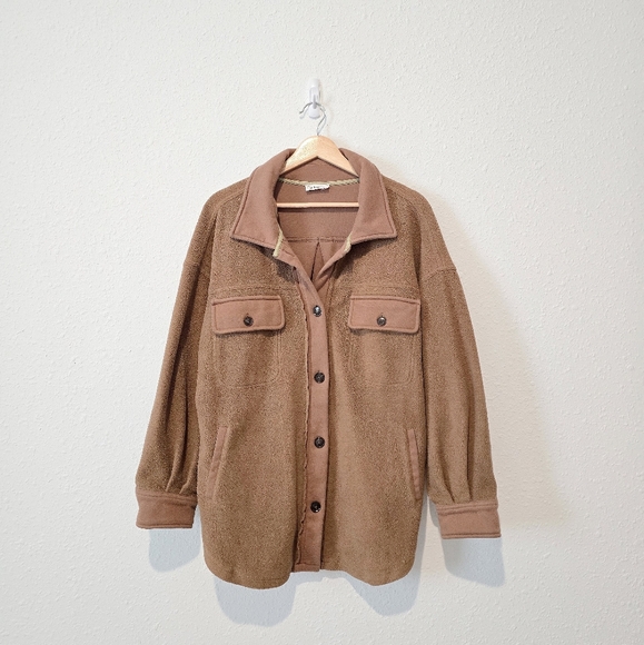 in loom Tops - In Loom Brown Oversized Fleece Shacket L